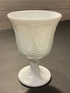 Indiana Harvest Colony Grape White Milk Glass Goblet